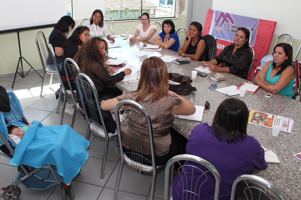 17.05.13 Pinda sedia reunião do Coletivo de Mulheres da FEM_3849