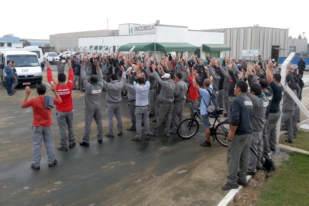 Trabalhadores da Incomisa aprovam por grande maioria jornada de trabalho (Crédito da foto: Romeu Martins)