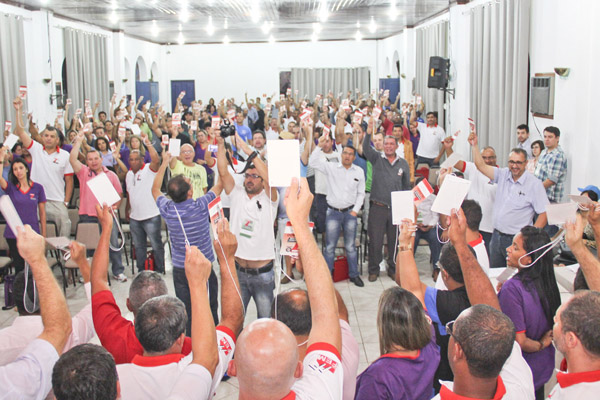 Congresso da FEM-CUT aprova moção de repúdio às demissões na Gerdau