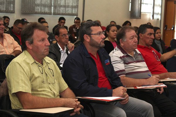 O fato da direção do sindicato contar com dois ex-presidentes, Renato Mamão e Romeu Martins, foi citado pela federação