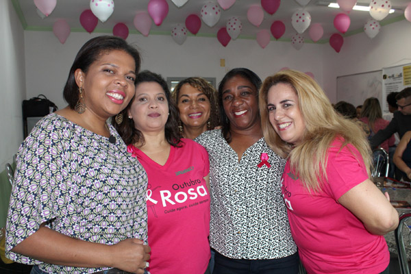 Andréa, Cecília, Madalena, Maria da Paixão e Márcia Souza