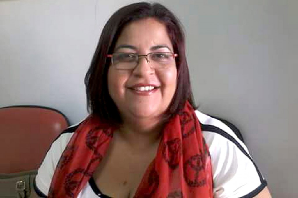 Elaine Amaral tem 22 anos de experiência como professora de artesanato em Pinda