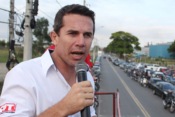 Sérgio da Silva, durante a greve da Novelis pela Campanha Salarial