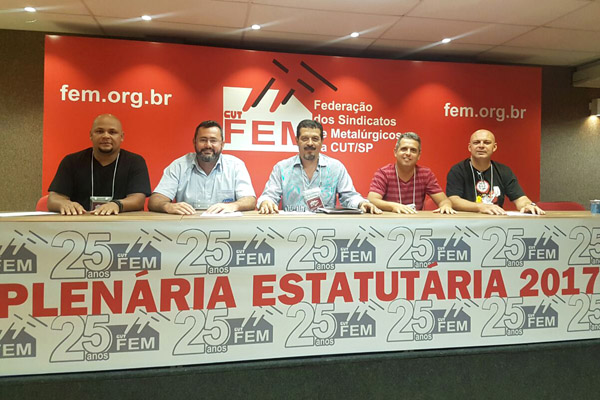 Nilson, Vela, Luizão, Gilson-Chupeta e Marcelo-Pepeo durante plenária