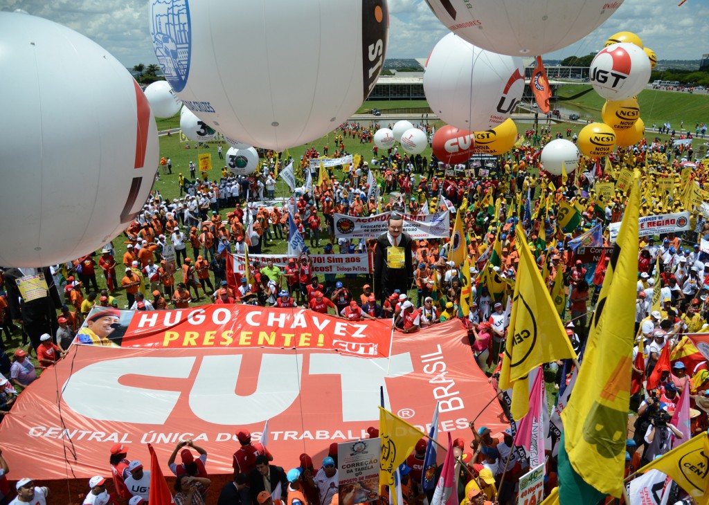 50 mil trabalhadores lotaram Brasília. Crédito Marcello Casal Jr. - ABr