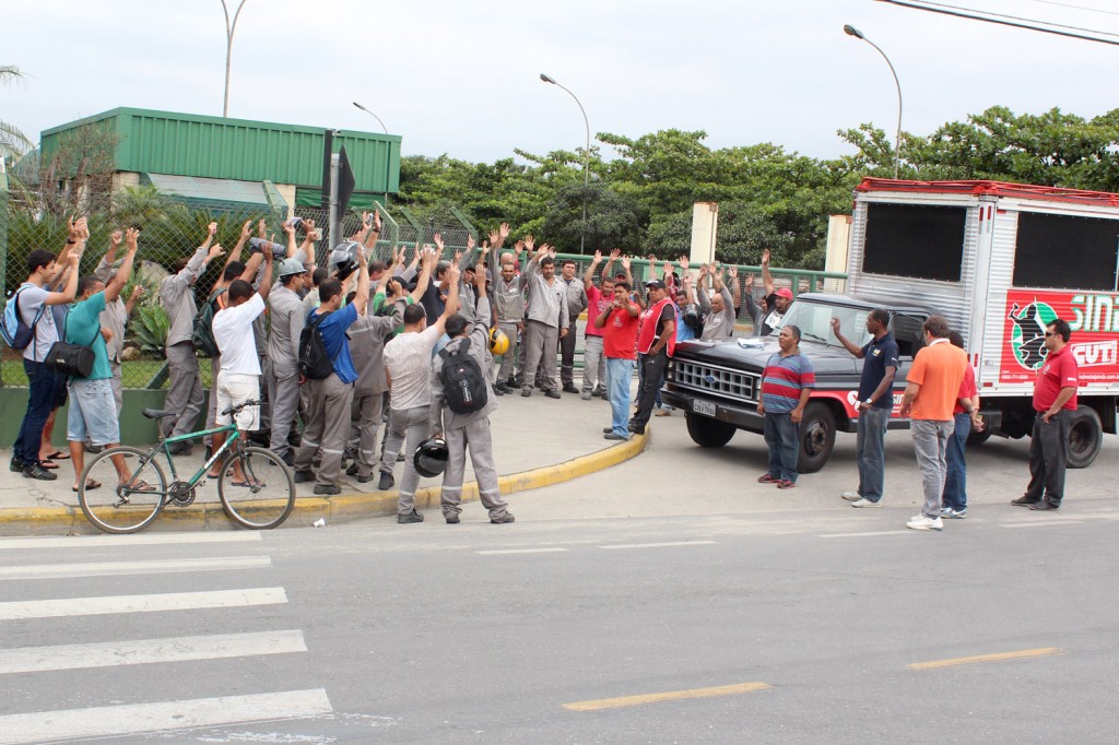 Trabalhadores do turno da tarde também reprovaram a proposta por grande maioria