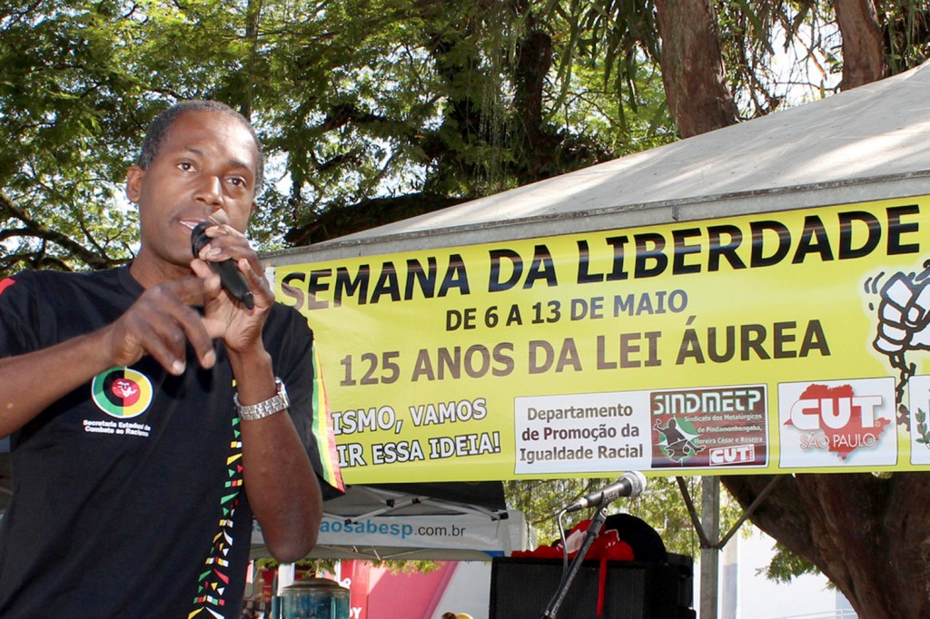 Benedito Irineu, durante ato público na Semana da Liberdade, realizada em maio pela valorização do afro-descendente