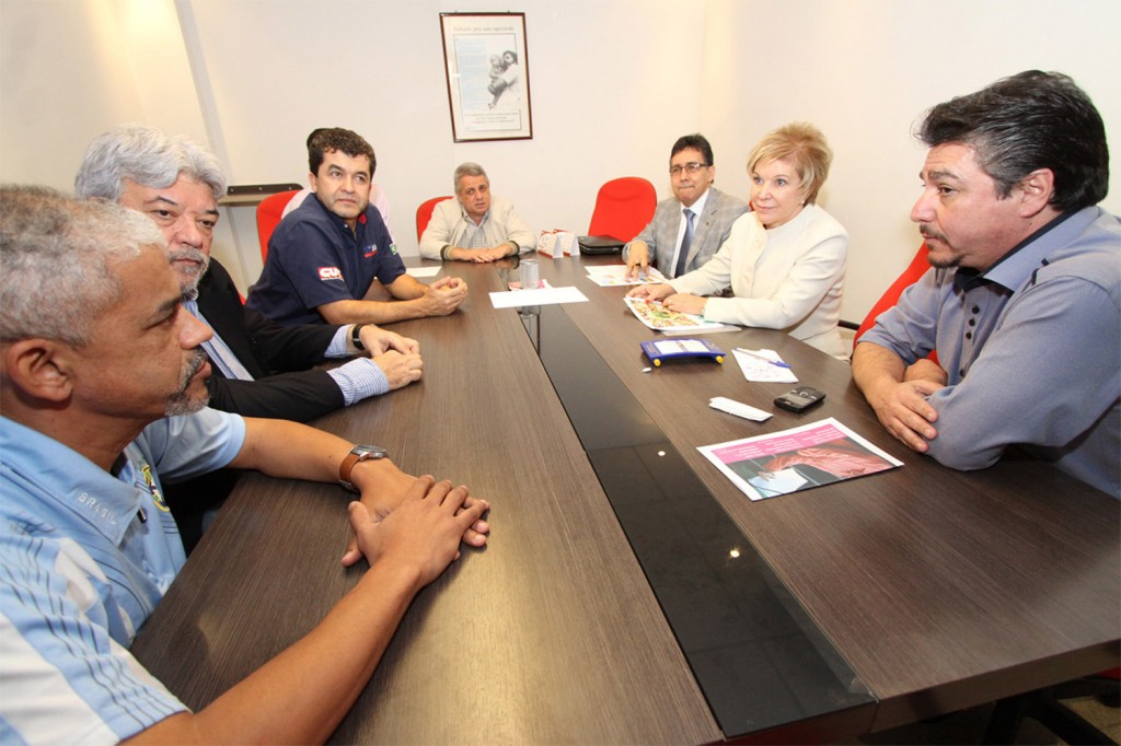 Reunião com a ministra Marta Suplicy na sede da FEM, em São Bernardo do Campo (Crédito: Adonis Guerra)
