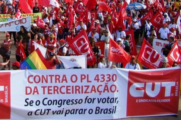 CUT, centrais e movimentos vão à luta contra PL da terceirização (Foto: Luiz Carvalho)