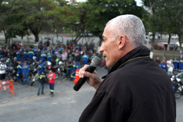 Juarez, dirigente do  dirigente do Sindicato dos Metalúrgicos de Taubaté, que também deu apoio na greve