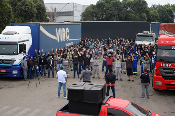 Trabalhadores da Latasa ameaçam entrar em greve pela PLR