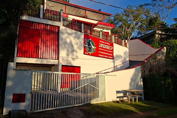 Sindicato conclui reforma e entrega uma nova Colônia de Férias