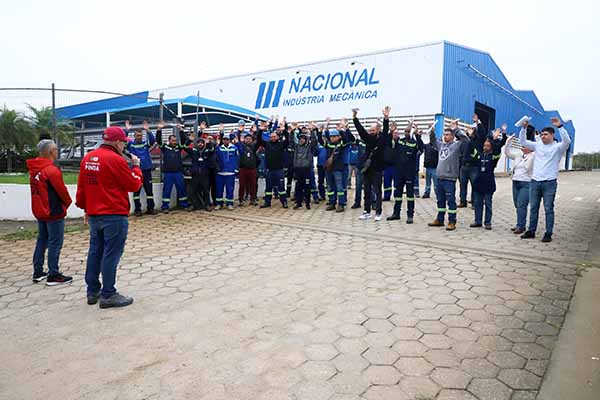 Trabalhadores da Nacional conquistam aumento real e abono