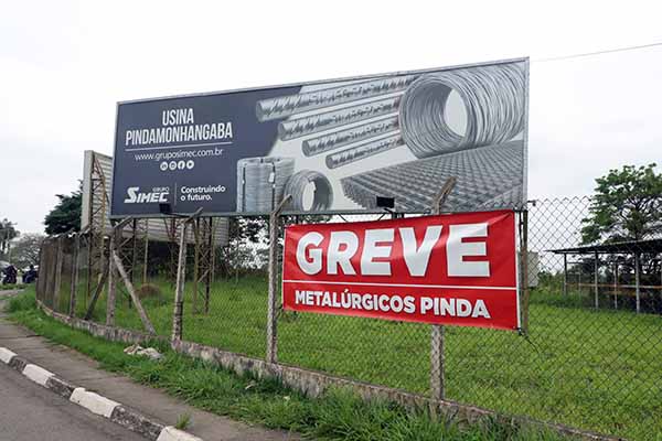 GV do Brasil entra em greve em Pindamonhangaba